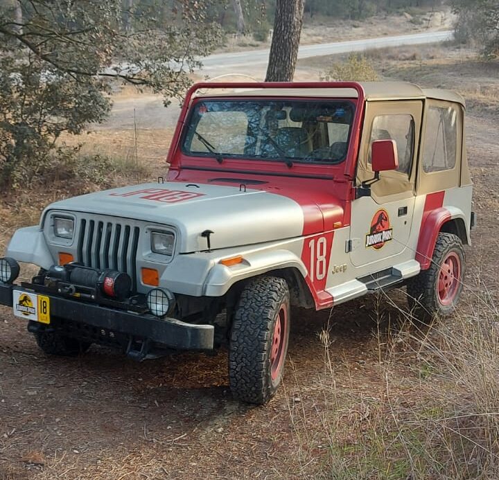 Coches de alquiler - Alquiler – Jeep Jurassic Park - Galería 2