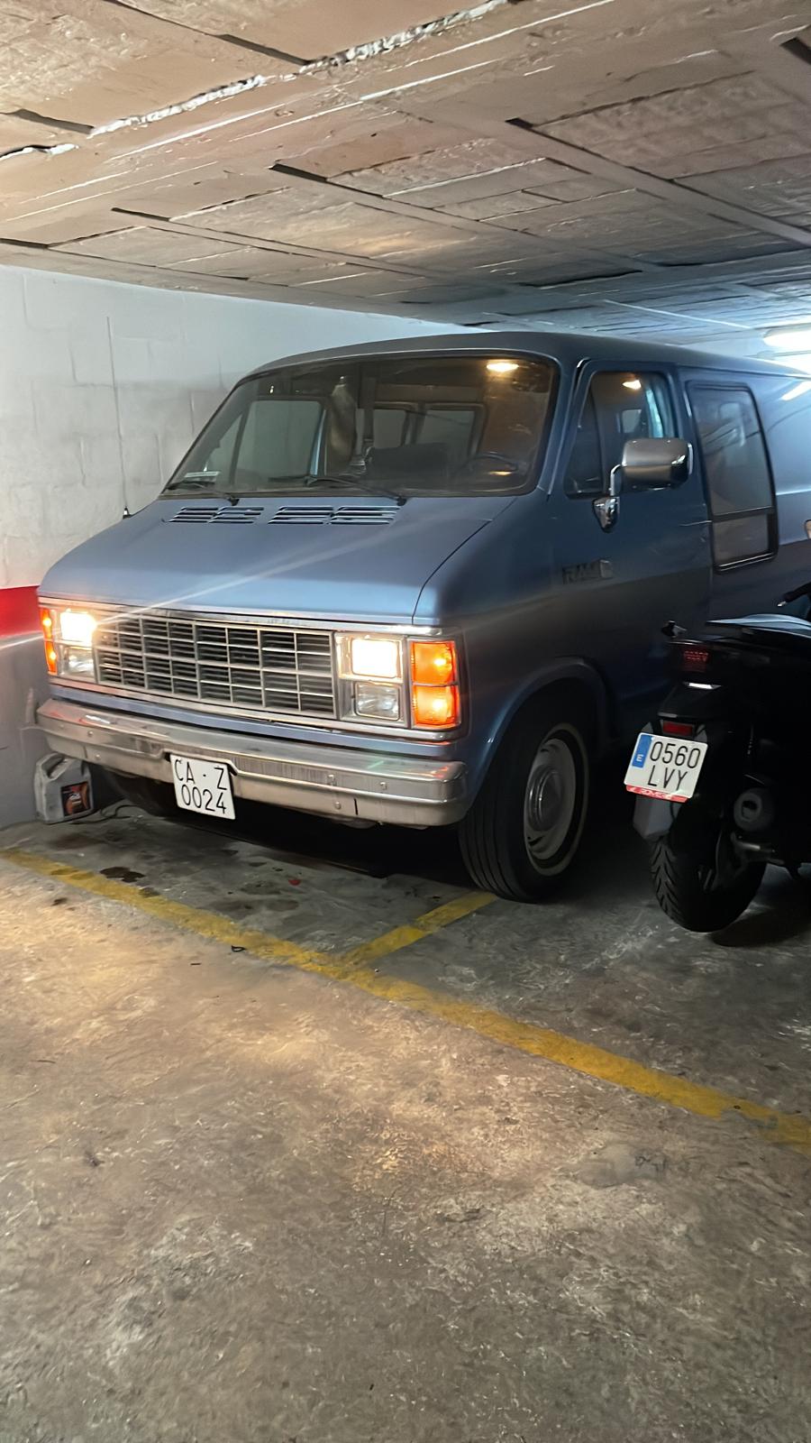 Dodge - DODGE RAM VAN B150 1985 - Galería 1