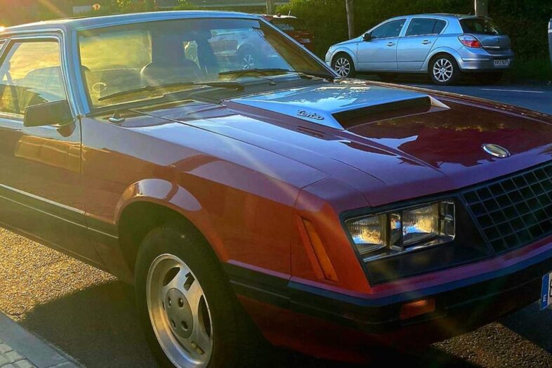 Ford - Ford Mustang turbo FOXBODY de 1984