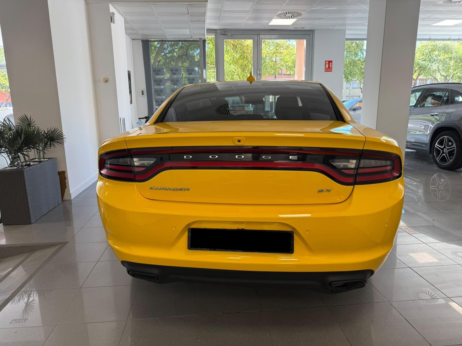 Charger - Dodge Charger SXT Plus 3.6 V6 2018 - Galería 4