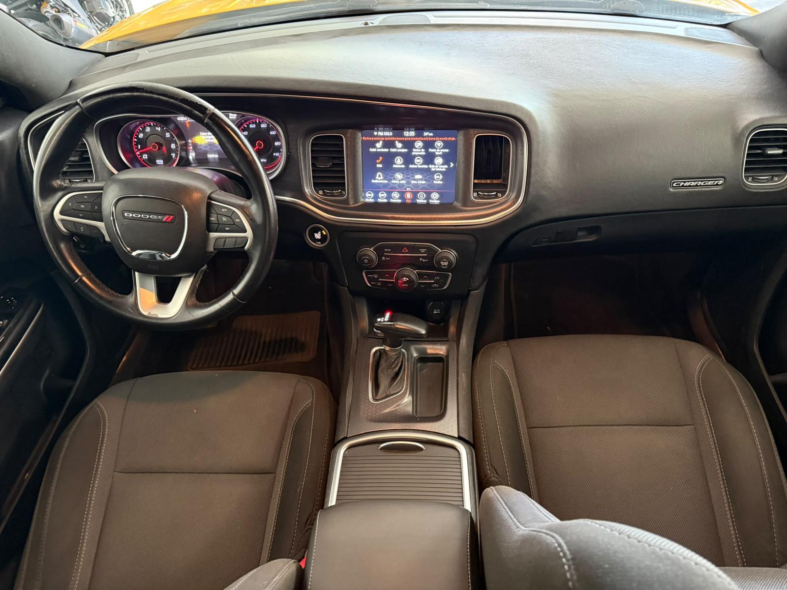 Charger - Dodge Charger SXT Plus 3.6 V6 2018 - Galería 6